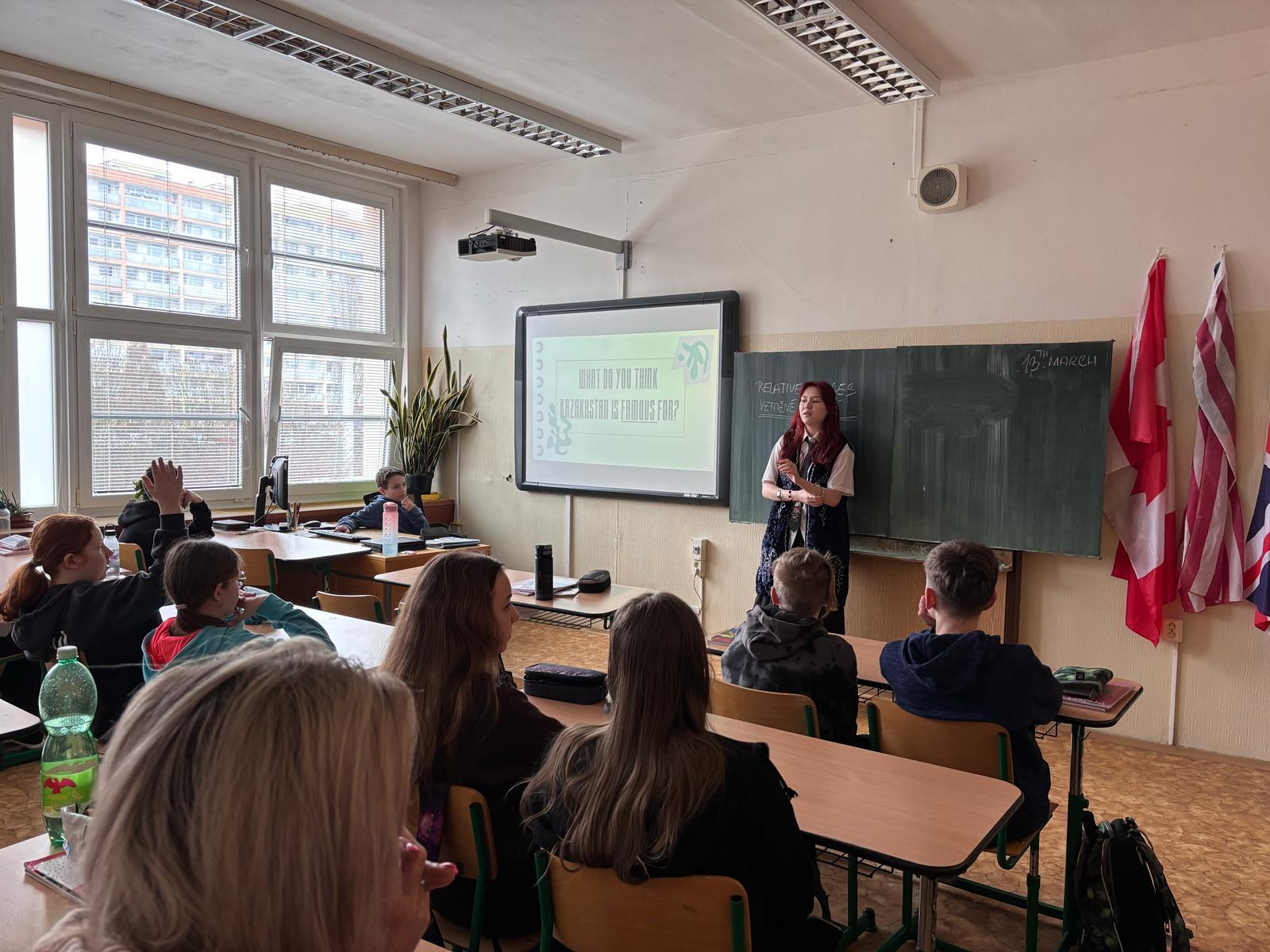 Prezentace o Kazachstánu se studentkou univerzity UNYP